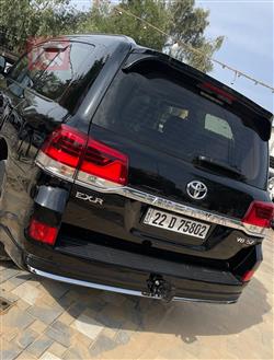 تويوتا لاندكروزر